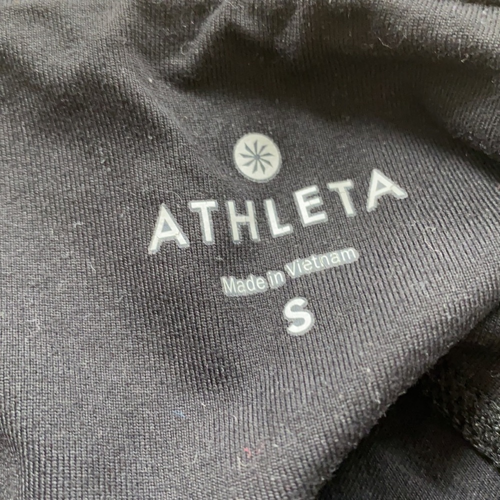 Great preowned condition athleta full length leggings!
